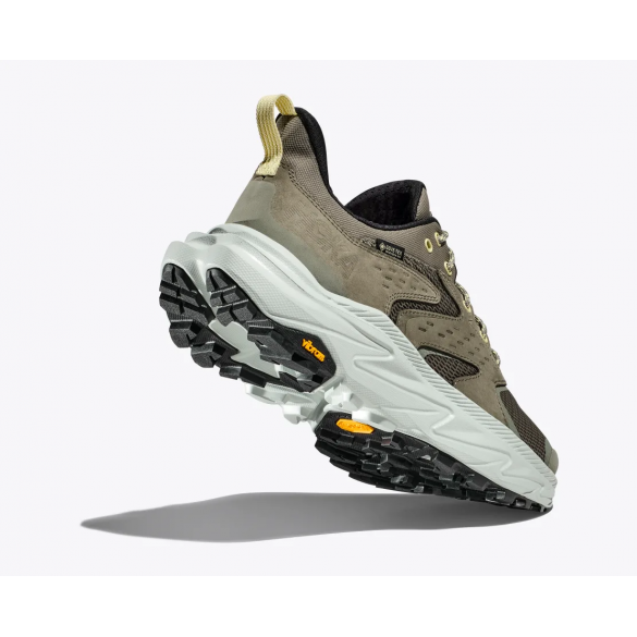 Hiking GTX LOW iGORE-TEX shoes, made of lightweight leather, protected with PFC-free water-repellent treatment